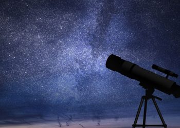 Astrocientistas debatem desafios da carreira em encontro virtual