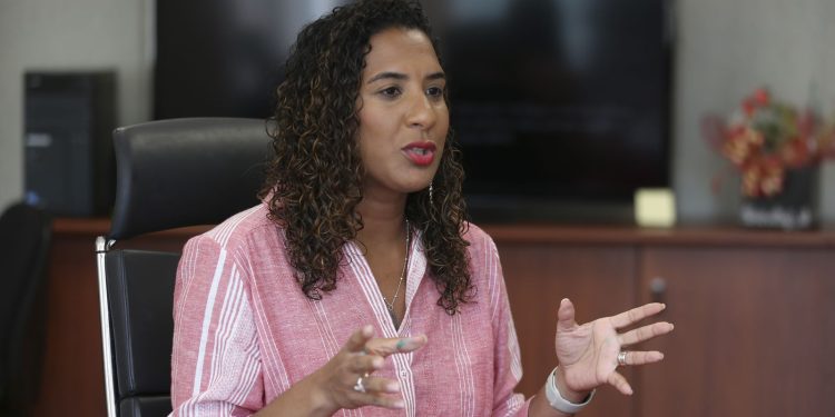 Anielle prevê apoio a estudantes negros e quer orçamento de R$ 100 mi Anielle prevê apoio a estudantes negros e quer orçamento de R$ 100 mi