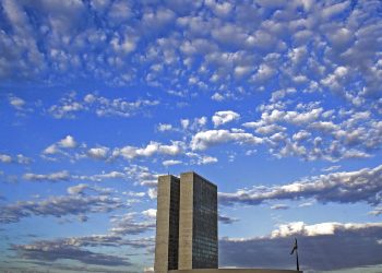 Congresso empossa hoje 513 deputados e 27 senadores