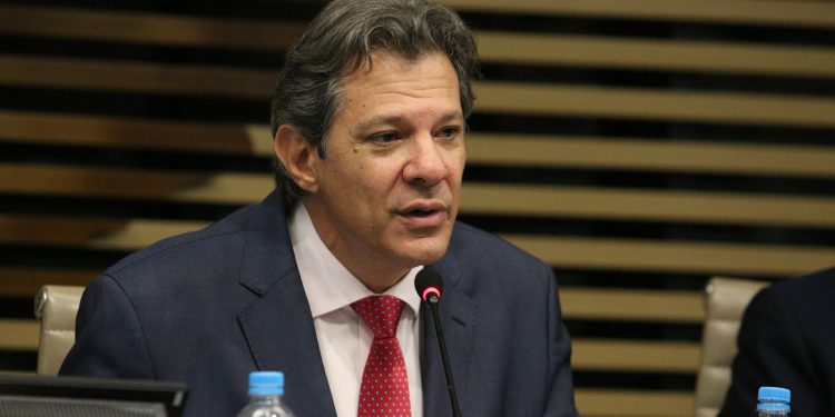 Copom poderia ser mais generoso com medidas que tomamos, diz Haddad Copom poderia ser mais generoso com medidas que tomamos, diz Haddad