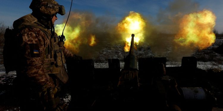 Ucrânia registra recorde de mortes russas; Rússia nega óbitos