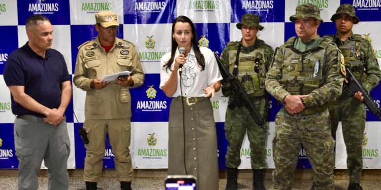 Homem é preso em flagrante por incêndio de grandes proporções na zona centro-sul de Manaus