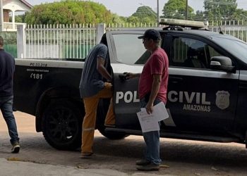 Homem é preso após agredir ex-companheira e ameaça-la com arma em Itacoatiara