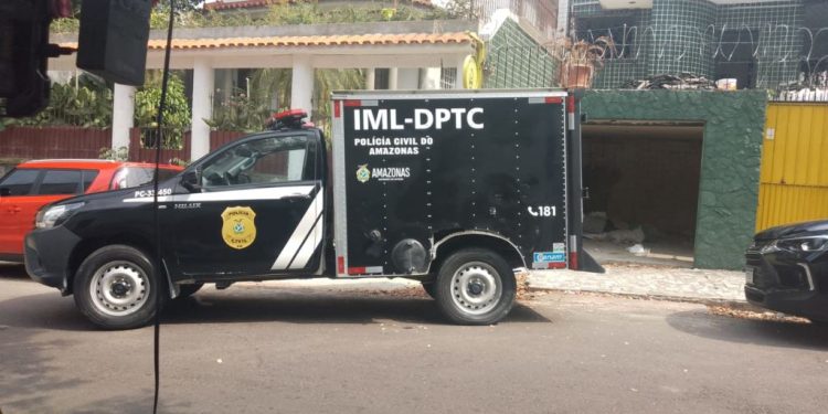 Mulher é encontrada morta dentro de saco de fibra no Centro da cidade