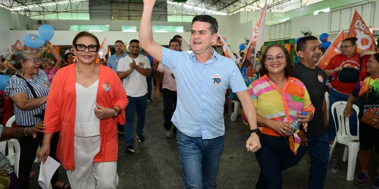 David Almeida desenvolve melhorias para terceira idade e apresenta plano para os próximos quatro anos em Manaus