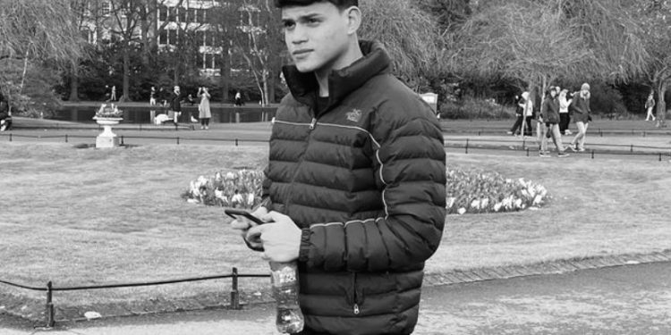 Jovem amazonense morre durante partida de futebol na Irlanda