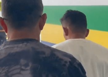 Homem é preso acusado de abusar sexualmente da enteada por 4 anos