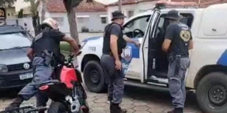 Auxiliar de hospital é preso por estupro durante operação policial; Entenda o caso