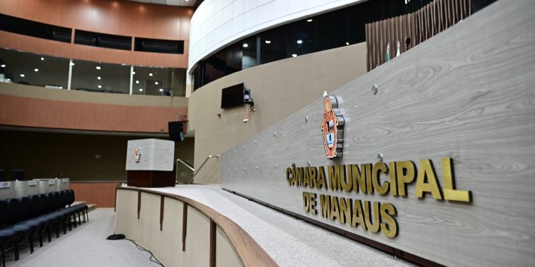 Ausência de cotas raciais em concurso da CMM é alvo de ação civil pública