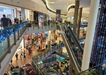 Confira horário de funcionamento do comércio no feriado