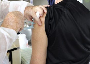 Campanha de vacinação contra a gripe é prorrogada até janeiro de 2025 no Amazonas