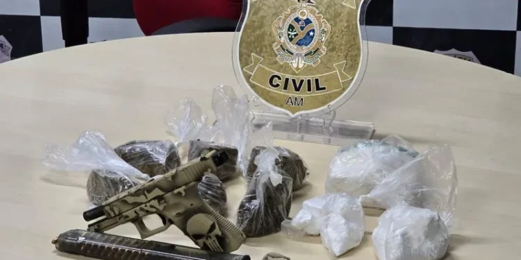 Homem é preso em flagrante com drogas e armas de fogo