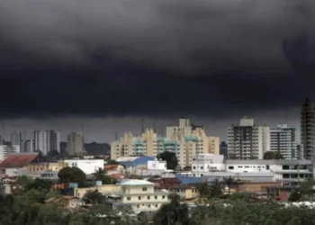 Chuvas em Manaus provocaram 10 ocorrências, diz Defesa Civil