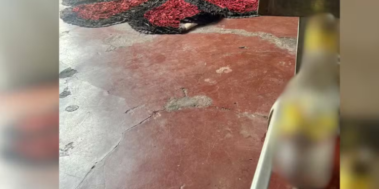 Homem morre após beber garrafa de cachaça para ganhar aposta Homem morre após beber garrafa de cachaça para ganhar aposta