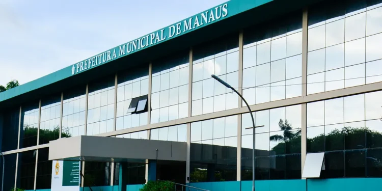 Prefeitura mantém serviços essenciais durante feriado