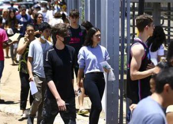 Estudantes que realizarem as provas do Enem nos dois dias receberão uma parcela adicional do programa Pé-de-Meia