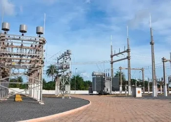 Explosão em subestação elétrica deixa trabalhador com queimaduras pelo corpo