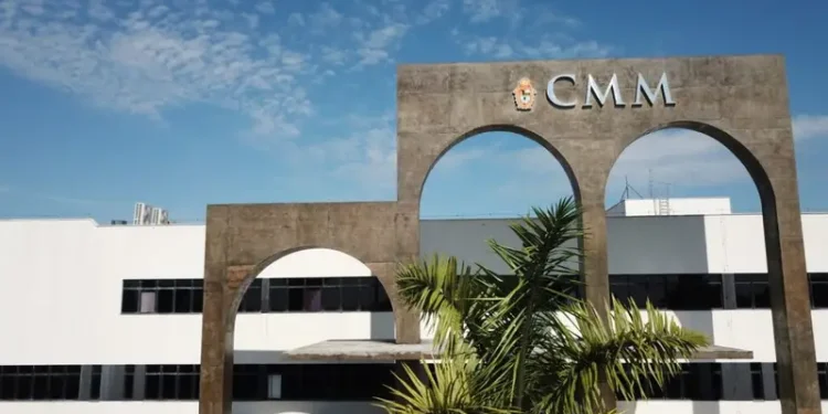 Aumento Polêmico: Prefeito e vereadores recebem 94% de aumento de salário