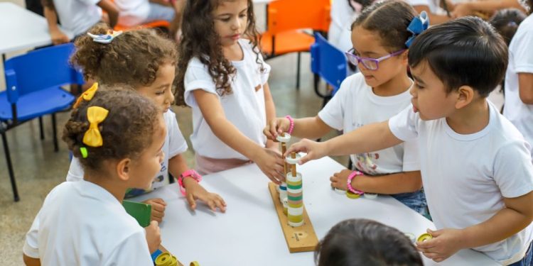 Manaus conquista o Selo Nacional Compromisso com a Alfabetização – Categoria Ouro