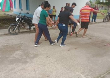 Populares retaliam e incendeiam homem acusado de esquartejar e incinerar esposa no interior do Amazonas