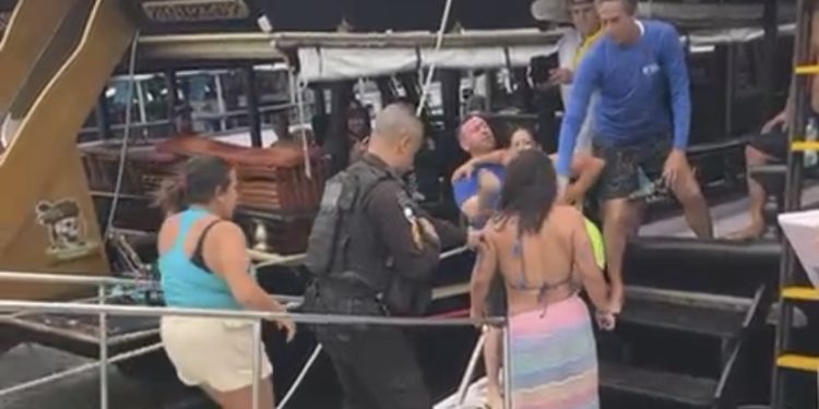 Briga por passeio de barco com “velho da lancha” gera alvoroço nas redes sociais; veja o vídeo