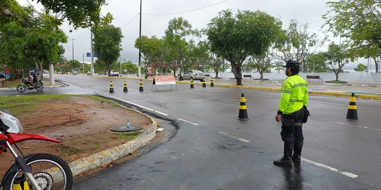 Veja as alterações no trânsito para o Réveillon 2025 em Manaus