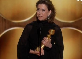 Fernanda Torres torna-se a primeira brasileira a ganhar o Golden Globe na categoria de ‘Melhor Atriz’