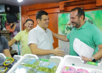 Prefeito em exercício Renato Júnior retoma diálogo com permissionários da feira Manaus Moderna