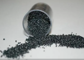 Mulher é indiciada por envenenar e matar namorado asfixiado