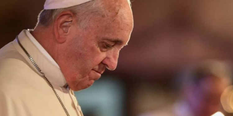 Papa Francisco é diagnosticado com insuficiência renal leve