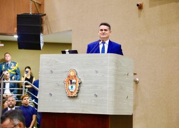 Prefeito David Almeida apresenta Mensagem Governamental na CMM