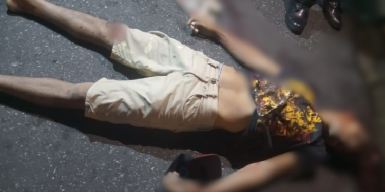 Homem é executado com 12 tiros em rua da Compensa Homem é executado com 12 tiros em rua da Compensa