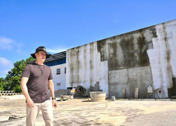 Prefeito David Almeida vistoria obras de novas Unidades de Saúde da Família e sede do Implurb na zona Oeste de Manaus