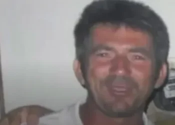 Briga entre vizinhos: homem morre e filho fica ferido