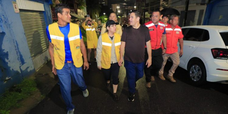 Prefeitura de Manaus intensifica o trabalho de operações emergenciais após fortes chuvas