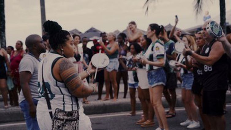 Frame TV Brasil Rio de Janeiro (RJ) 26/03/2025 - TV Brasil lança produção original sobre o carnaval na Intendente Magalhães, o documentário
