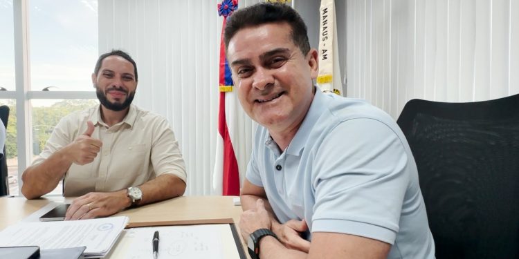 Prefeitura de Manaus anuncia pagamento de 14° salário para servidores da rede municipal de ensino