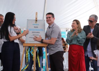 Prefeito David Almeida entrega maior UBS de Manaus e alcança marca de 100 obras na saúde