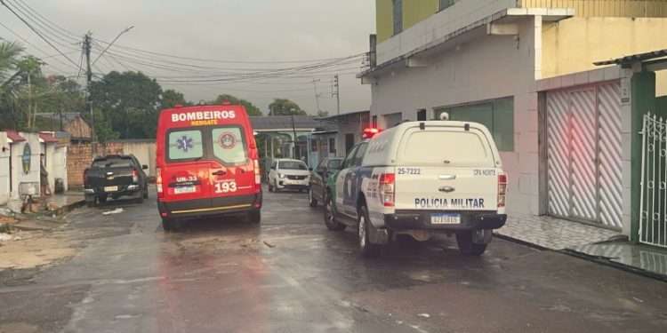 Pai é preso após fazer filha de 9 meses refém em Manaus