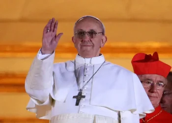 Papa Francisco morre aos 88 anos