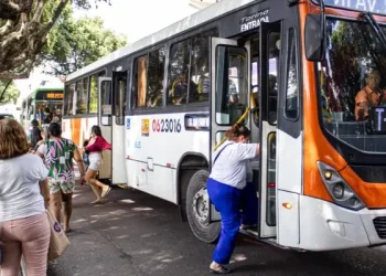 Nova tarifa de ônibus em Manaus entra em vigor neste domingo (20/04)
