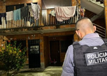 Jovem é assassinado dentro de apartamento no Prosamin