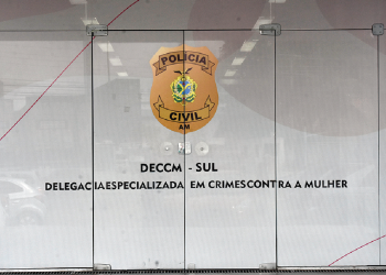 Homem é preso por perseguição a ex-namorada