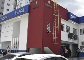 Técnico de enfermagem é preso após levar adolescente para banheiro em hospital