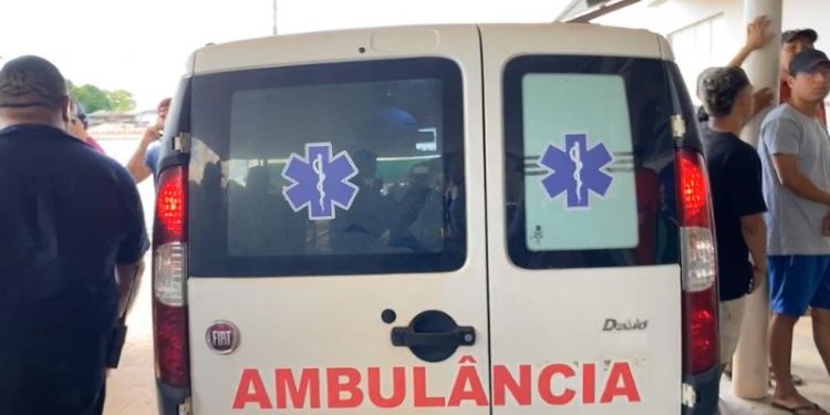 Acidente entre lancha e comboio deixa dois mortos no interior do Amazonas