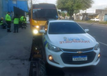 Prefeitura de Manaus flagra ‘amarelinho’ fazendo ultrapassagens perigosas com condutor reincidente sem CNH na Autaz Mirim