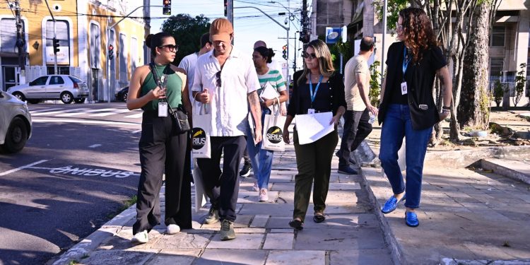 Prefeitura realiza visita técnica para verificação da estrutura dos palcos do ‘#SouManaus Passo a Paço 2025’