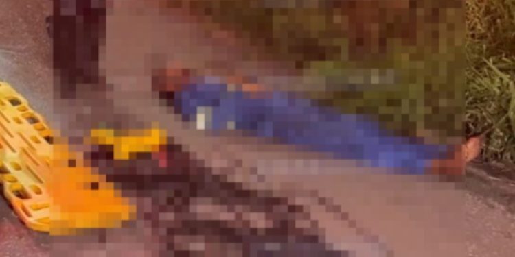 Homem é espancado por população após ser flagrado furtando fios