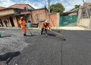 Prefeitura de Manaus realiza recuperação asfáltica no bairro Novo Aleixo
