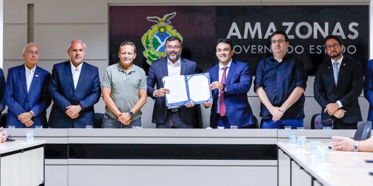 Adjuto Afonso destaca avanço na modernização tributária durante lançamento do ‘Regulariza Amazonas’